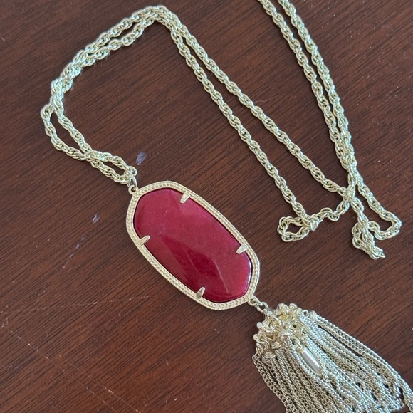 Kendra Scott Rayne Pendant Gold Berry Illusion - Picture 3 of 9